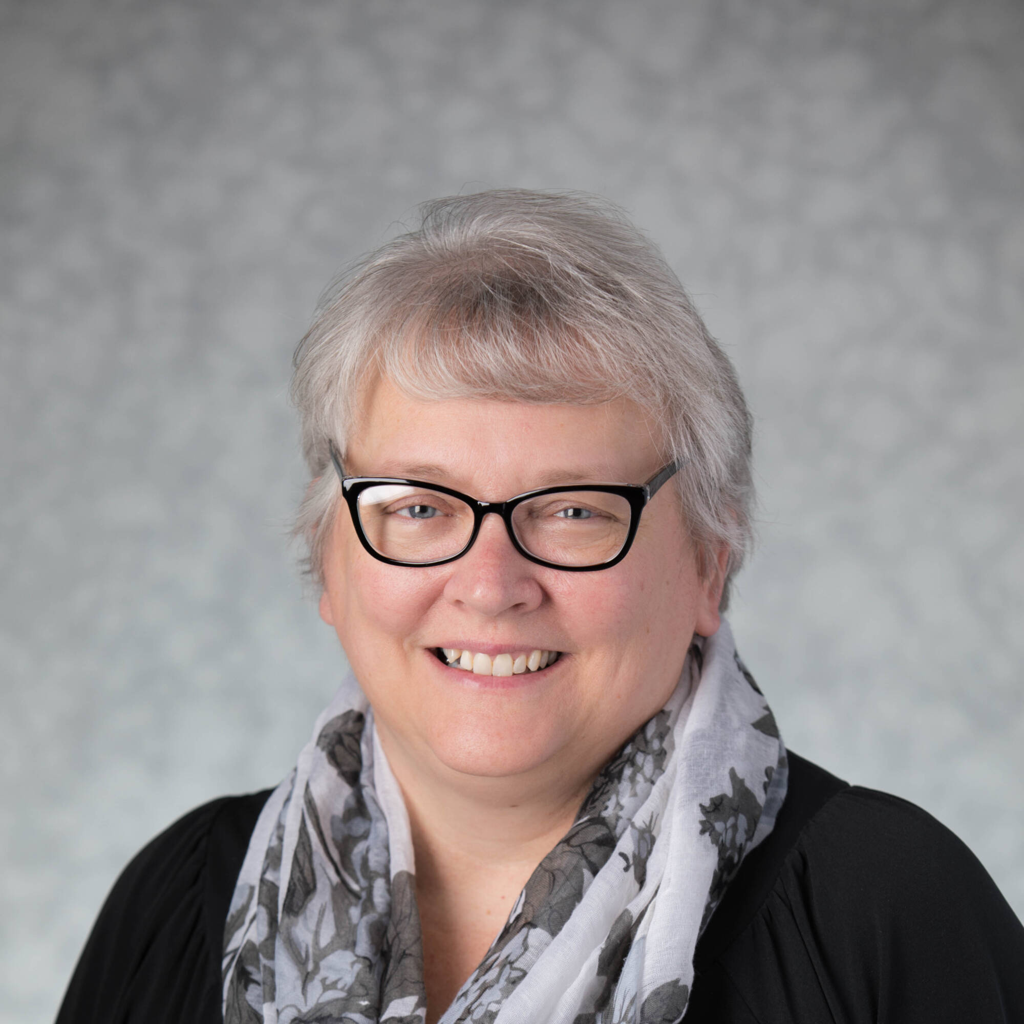 Headshot of Linda Rettig